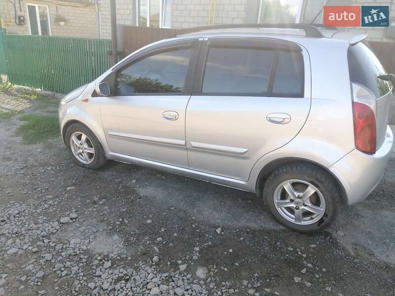 Chery Kimo 2011