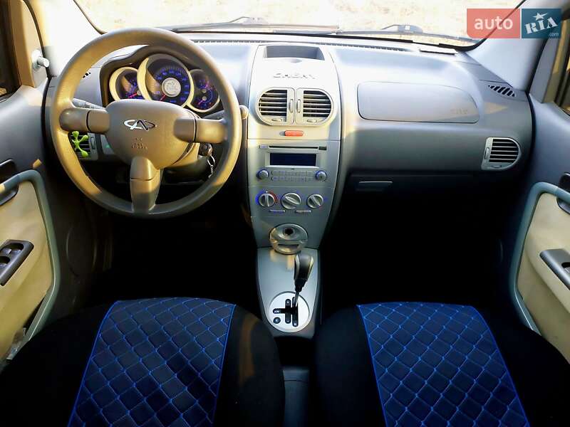 Хэтчбек Chery Kimo 2011 в Дубровице