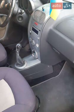 Хэтчбек Chery Kimo 2008 в 