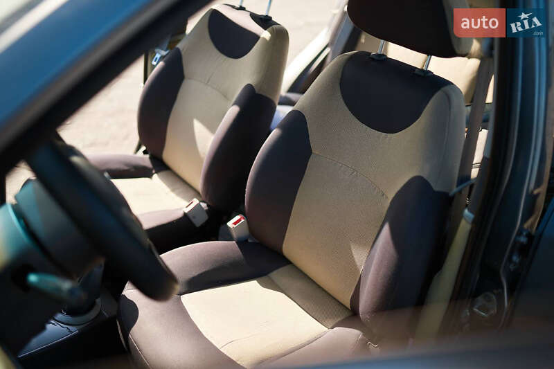 Хэтчбек Chery Kimo 2008 в Каменском