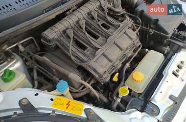 Хэтчбек Chery Kimo 2013 в 