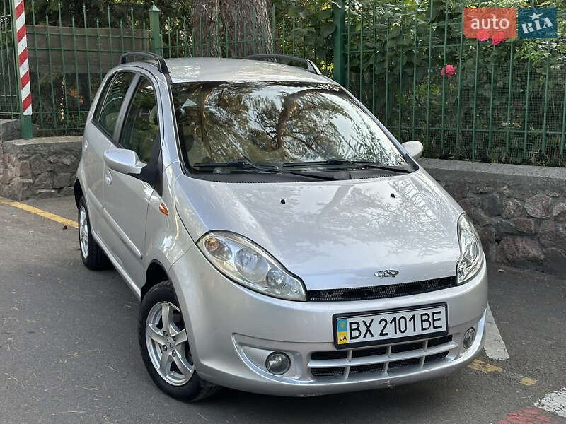 Хэтчбек Chery Kimo 2011 в 