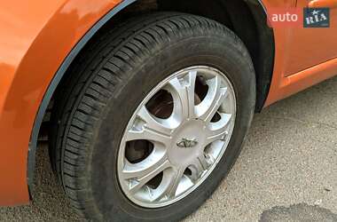 Хэтчбек Chery Kimo 2008 в 