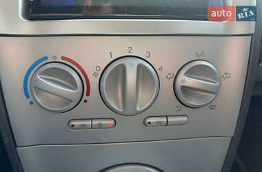 Хэтчбек Chery Kimo 2011 в 