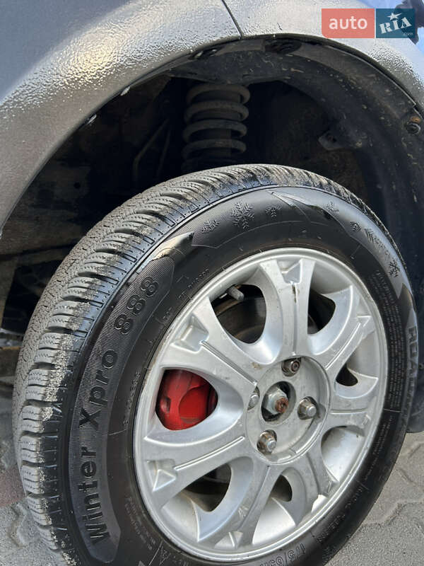 Хэтчбек Chery Kimo 2008 в Золочеве фото 4 Хэтчбек Chery Kimo 2008 в Золочеве