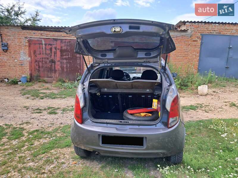 Хэтчбек Chery Kimo 2008 в Баре фото 2 Хэтчбек Chery Kimo 2008 в Баре