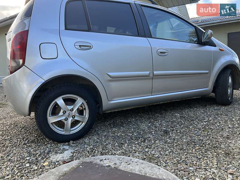 Хетчбек Chery Kimo 2011 в Рудниках фото 40 Хетчбек Chery Kimo 2011 в Рудниках