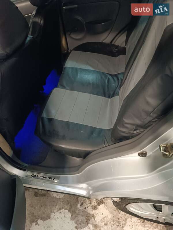Хэтчбек Chery Kimo 2011 в Кривом Роге