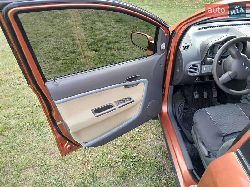 Хэтчбек Chery Kimo 2008 в Жовкве