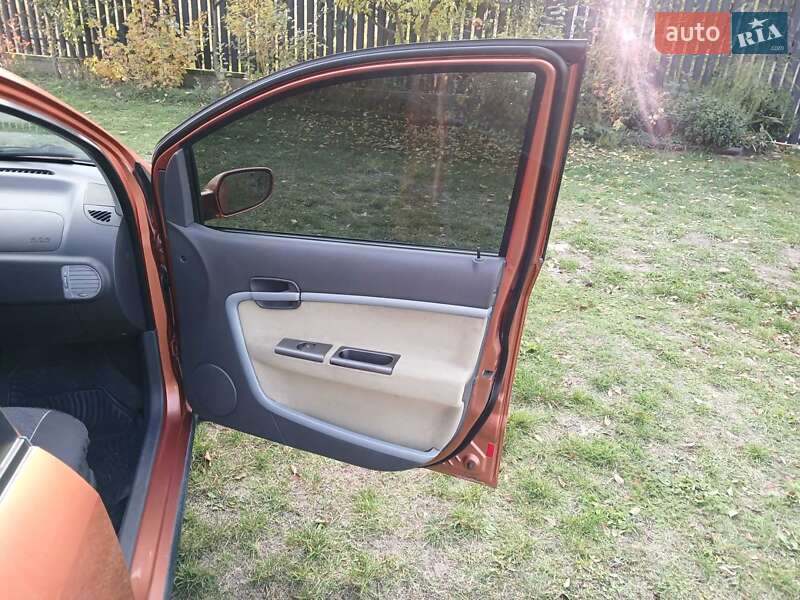 Хэтчбек Chery Kimo 2008 в Жовкве