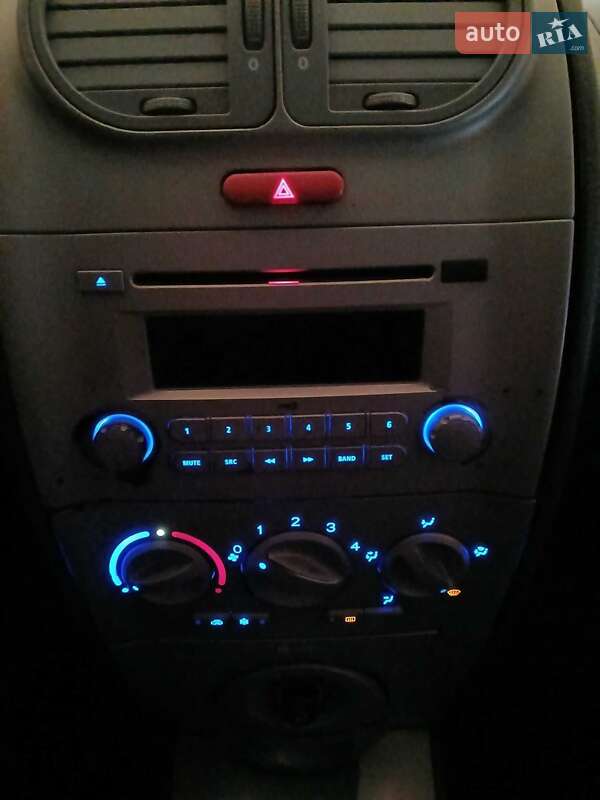 Хэтчбек Chery Kimo 2008 в Жовкве