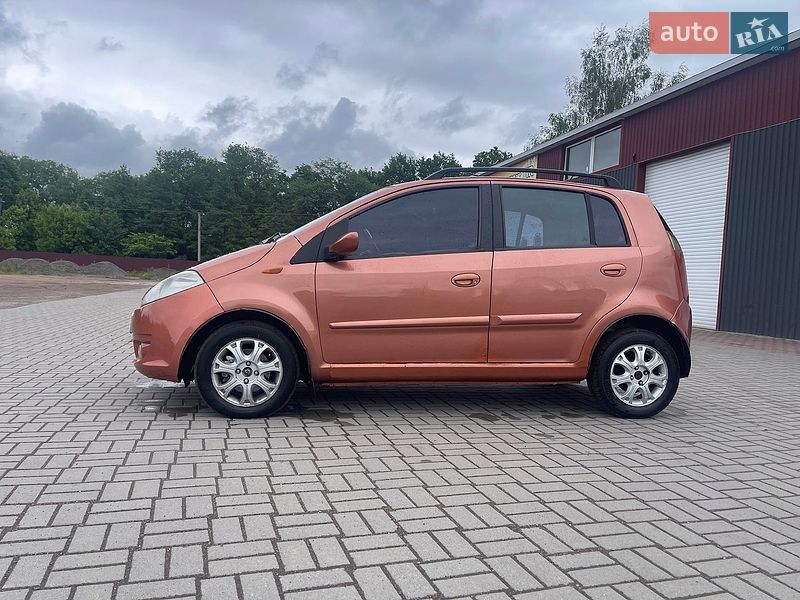 Хэтчбек Chery Kimo 2008 в Коростене