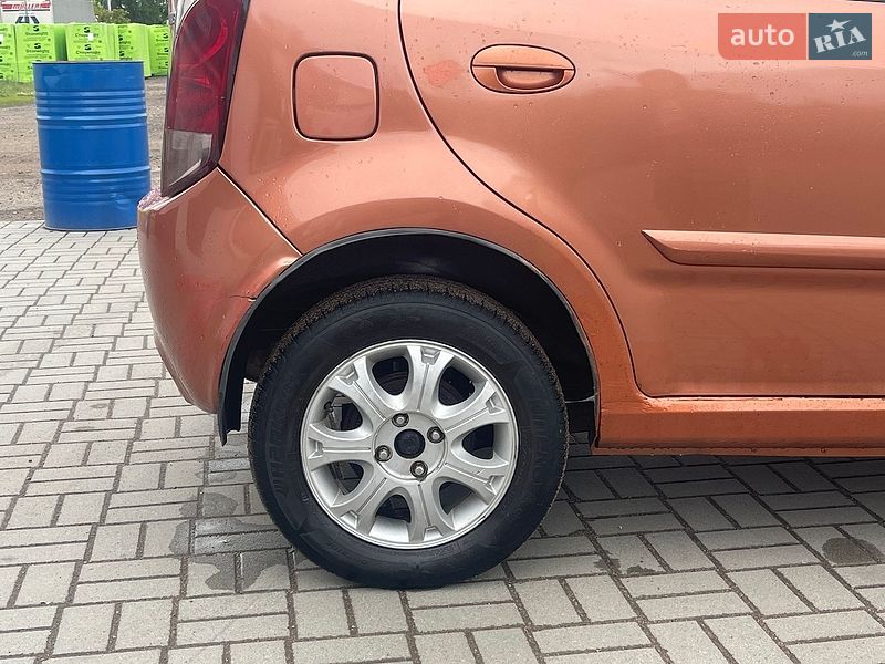 Хэтчбек Chery Kimo 2008 в Коростене