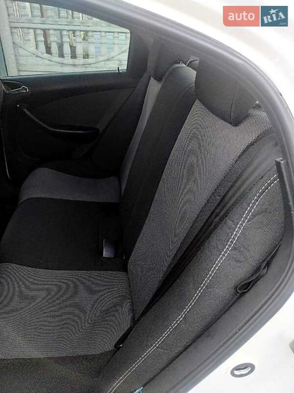 Седан Chery M11 2011 в Кривом Роге