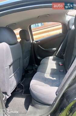 Седан Chery M11 2012 в 