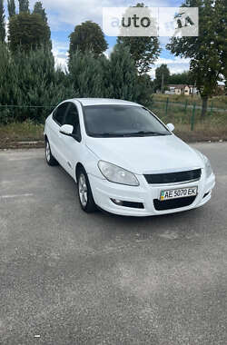 Седан Chery M11 2010 в Новомосковську