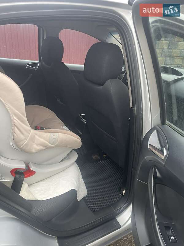 Седан Chery M11 2011 в Мукачево