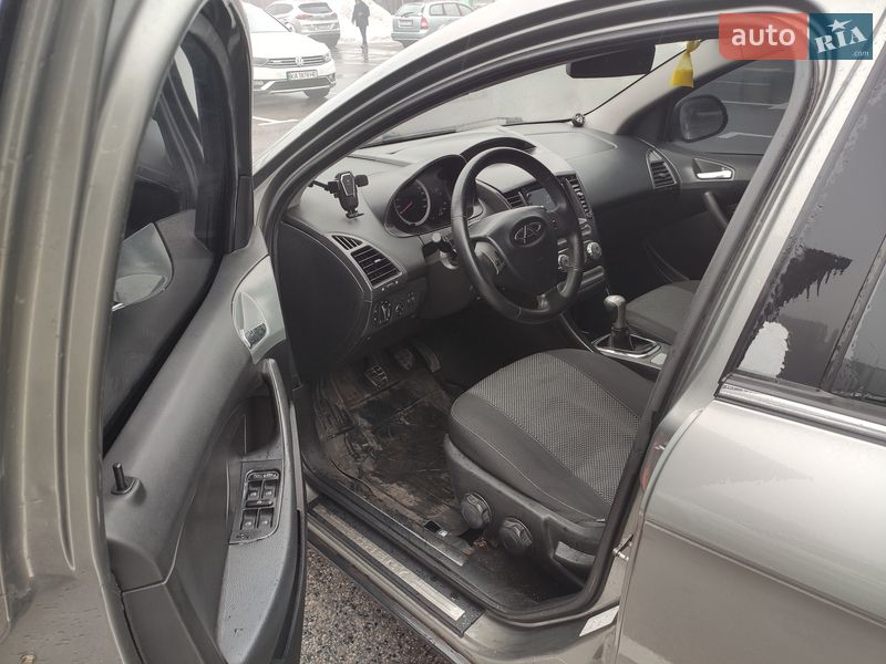 Седан Chery M11 2012 в Синельниково