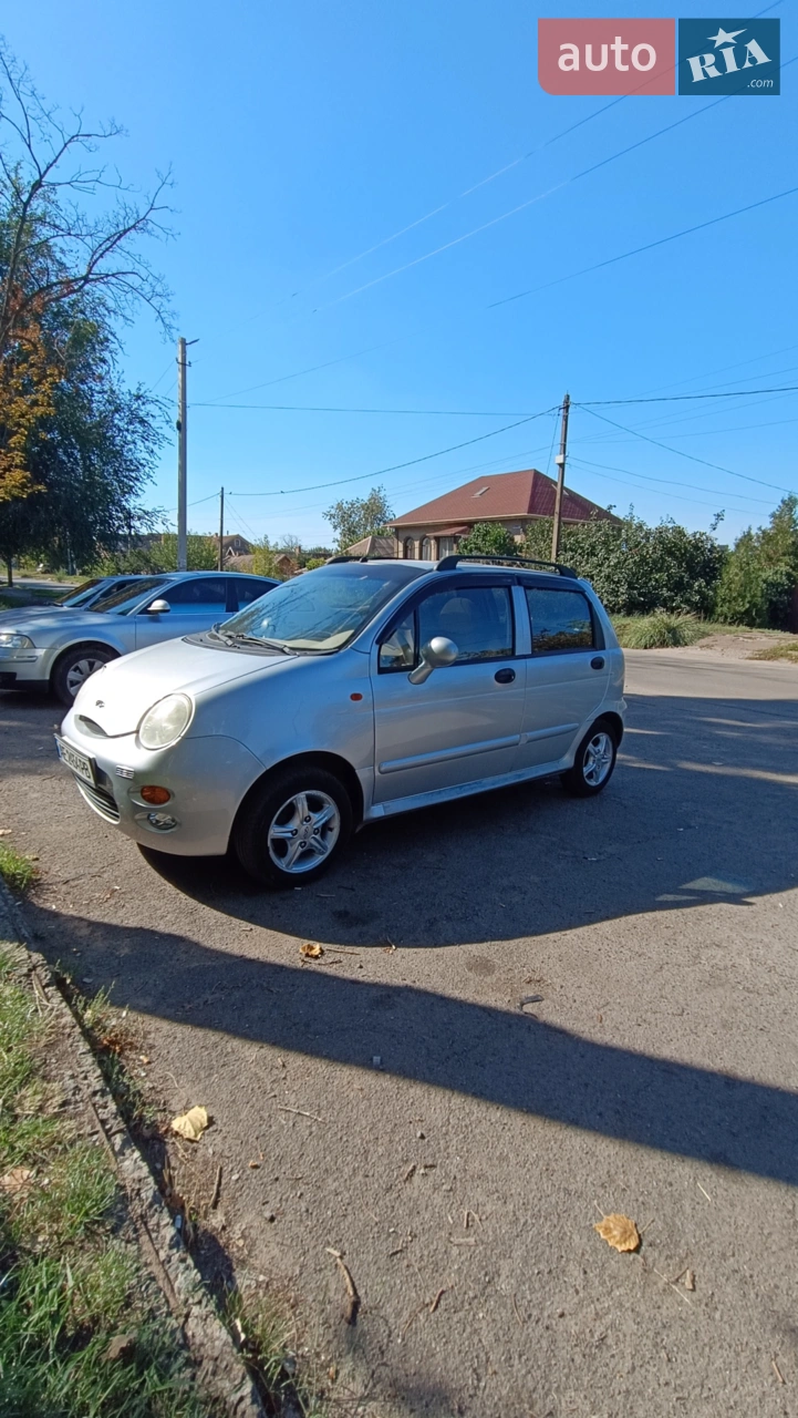 Машина в гарному стані. Коробка робот. Є люк. Чистий салон.