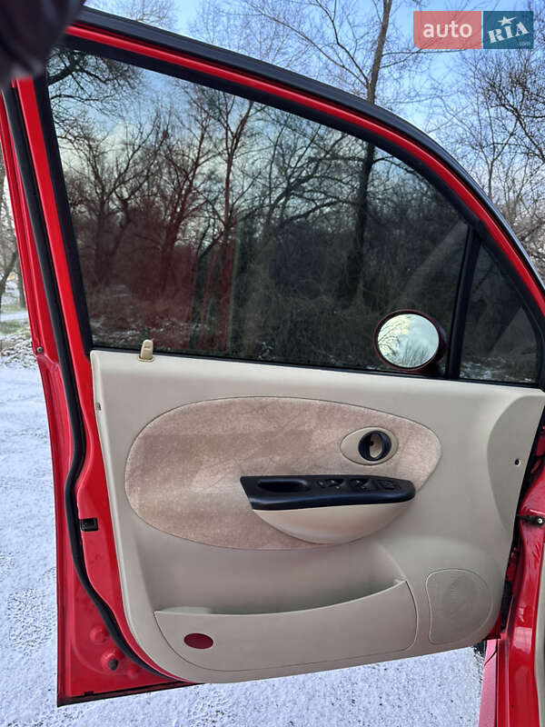 Хэтчбек Chery QQ 2011 в Слобожанском