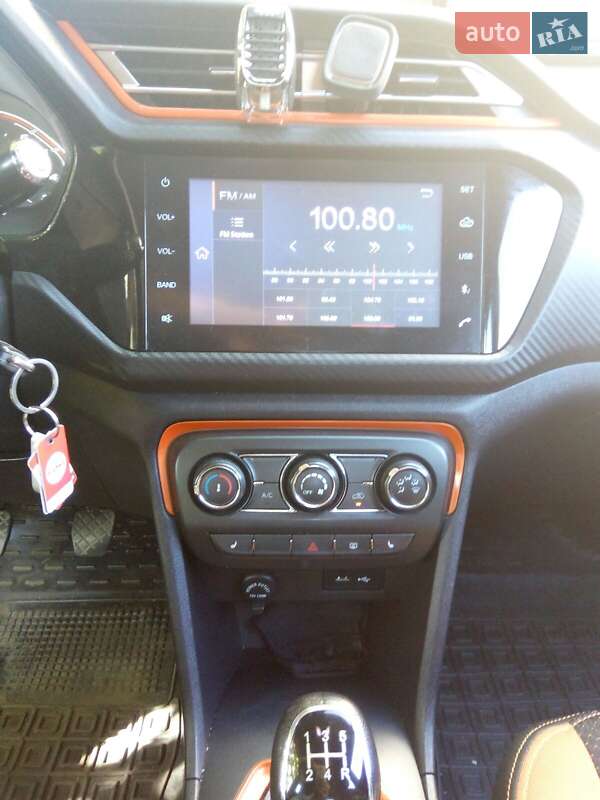 Внедорожник / Кроссовер Chery Tiggo 2 2017 в Львове