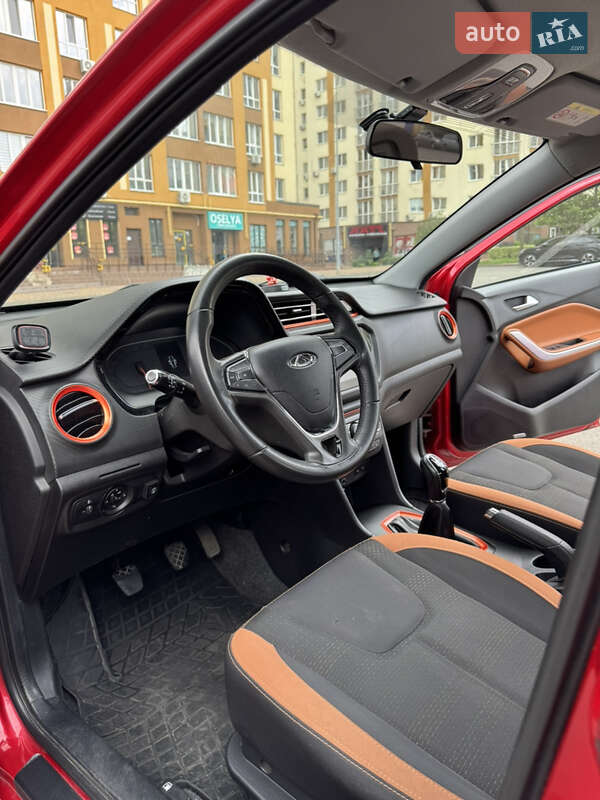 Внедорожник / Кроссовер Chery Tiggo 2 2018 в Киеве