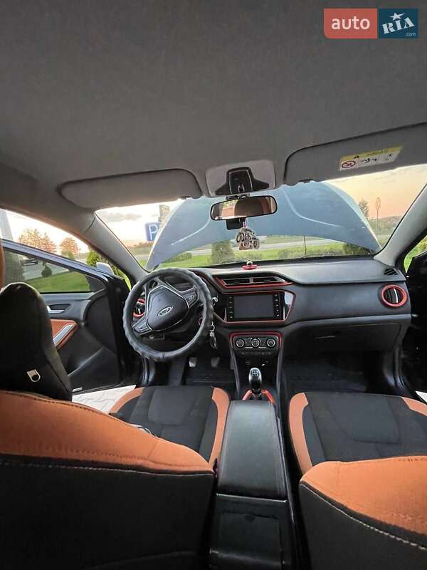 Позашляховик / Кросовер Chery Tiggo 2 2017 в Липовці фото 3 Позашляховик / Кросовер Chery Tiggo 2 2017 в Липовці