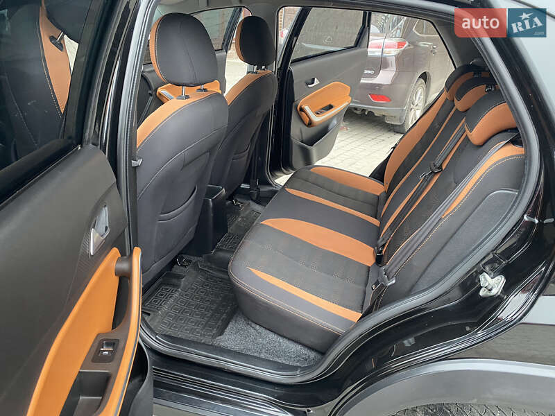 Позашляховик / Кросовер Chery Tiggo 2 2018 в Житомирі фото 14 Позашляховик / Кросовер Chery Tiggo 2 2018 в Житомирі