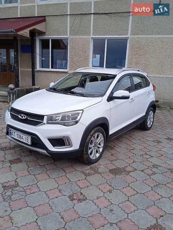 Внедорожник / Кроссовер Chery Tiggo 2 2017 в Львове