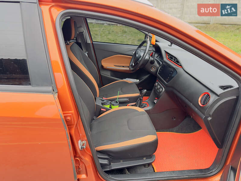 Позашляховик / Кросовер Chery Tiggo 2 2018 в Броварах фото 8 Позашляховик / Кросовер Chery Tiggo 2 2018 в Броварах