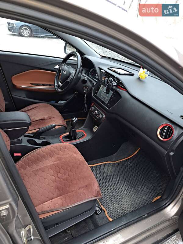 Внедорожник / Кроссовер Chery Tiggo 2 2020 в Полтаве фото 9 Внедорожник / Кроссовер Chery Tiggo 2 2020 в Полтаве