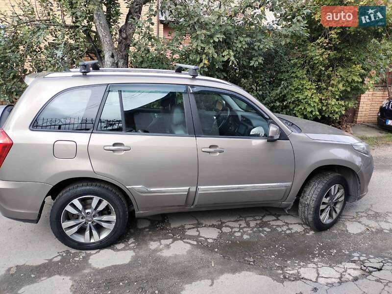 Внедорожник / Кроссовер Chery Tiggo 3 2017 в Киеве