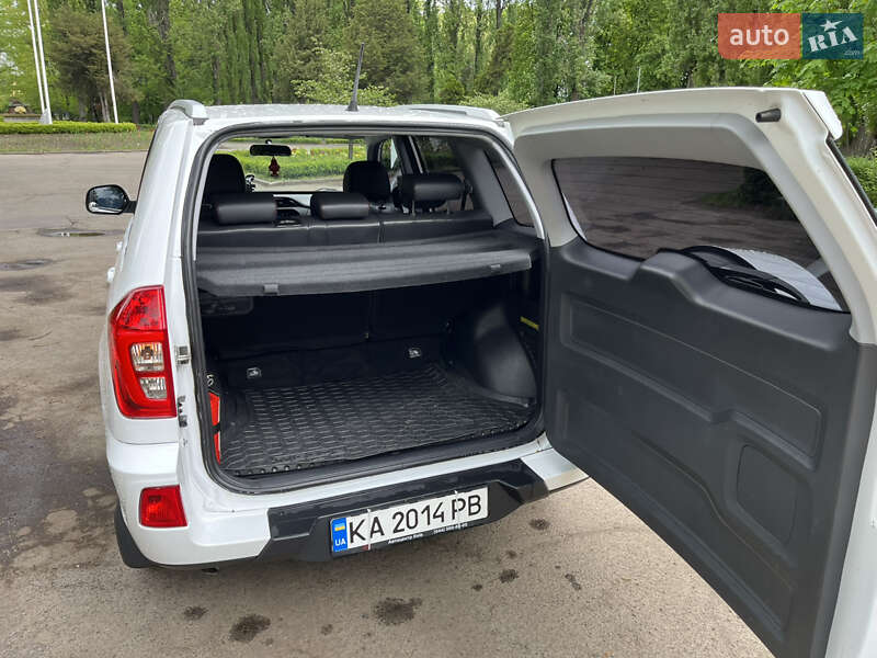 Внедорожник / Кроссовер Chery Tiggo 3 2020 в Киеве