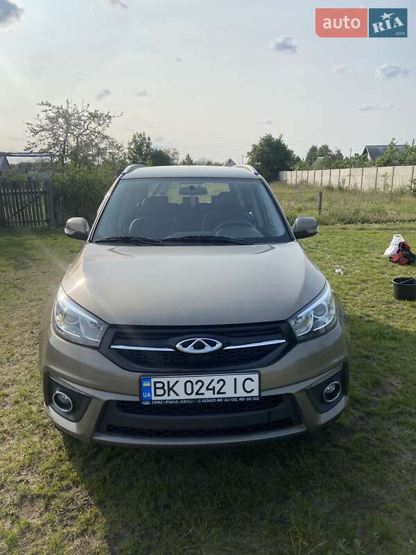 Внедорожник / Кроссовер Chery Tiggo 3 2017 в Вараше