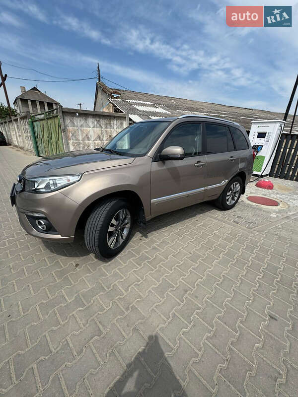 Внедорожник / Кроссовер Chery Tiggo 3 2017 в Балте