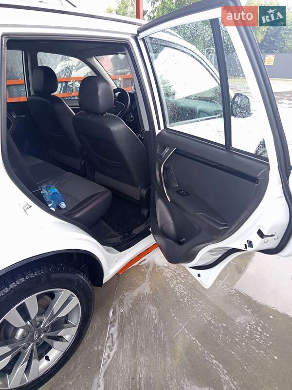 Внедорожник / Кроссовер Chery Tiggo 3 2017 в Смеле