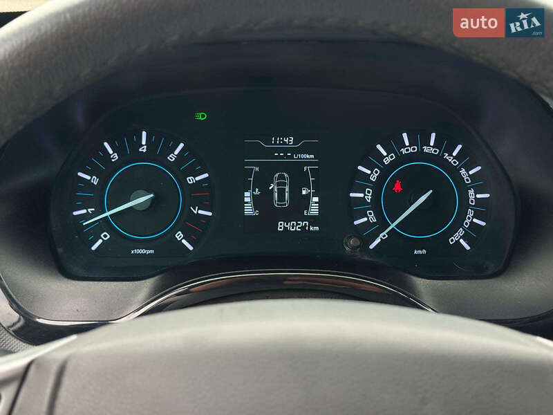 Внедорожник / Кроссовер Chery Tiggo 3 2017 в Киеве