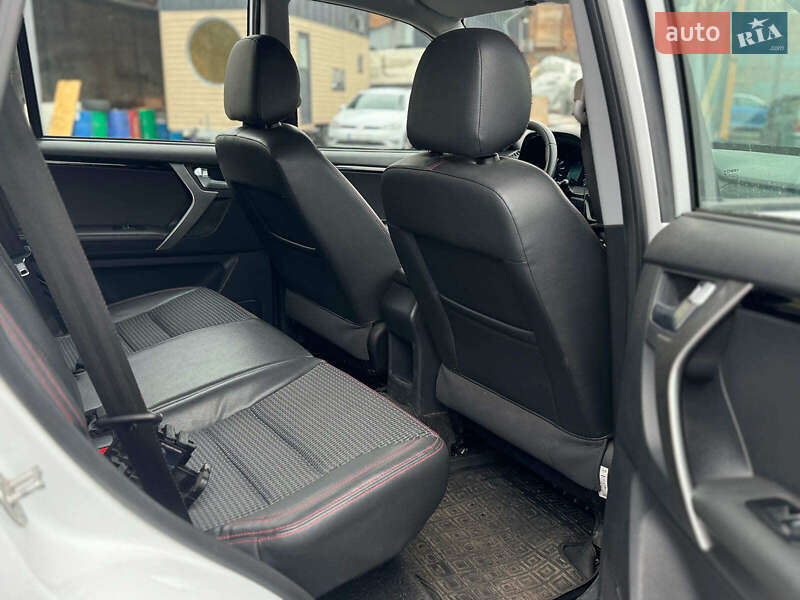 Внедорожник / Кроссовер Chery Tiggo 3 2017 в Киеве