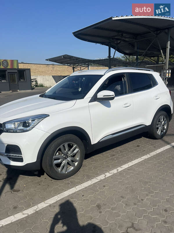 Внедорожник / Кроссовер Chery Tiggo 4 2021 в Киеве