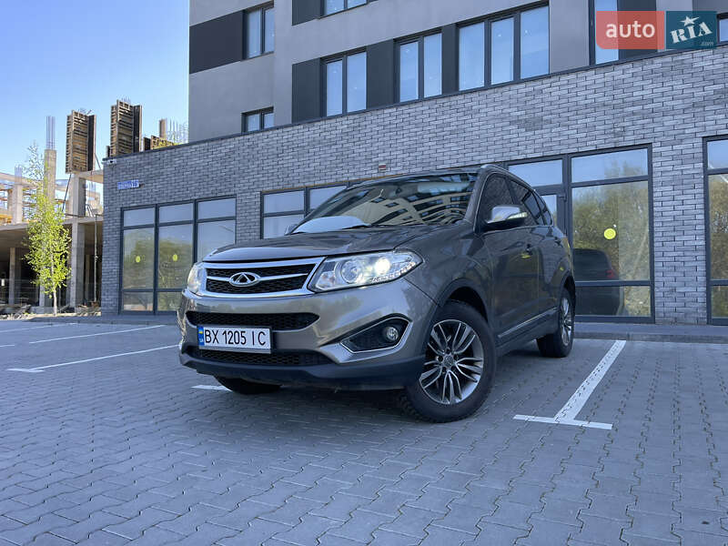Внедорожник / Кроссовер Chery Tiggo 5 2016 в Хмельницком