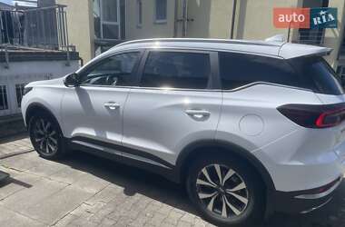Позашляховик / Кросовер Chery Tiggo 7 Pro 2021 в 