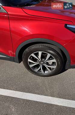 Позашляховик / Кросовер Chery Tiggo 7 Pro 2021 в 