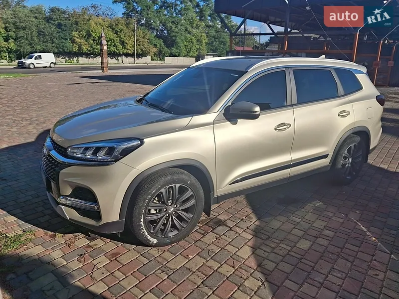Chery Tiggo 8
