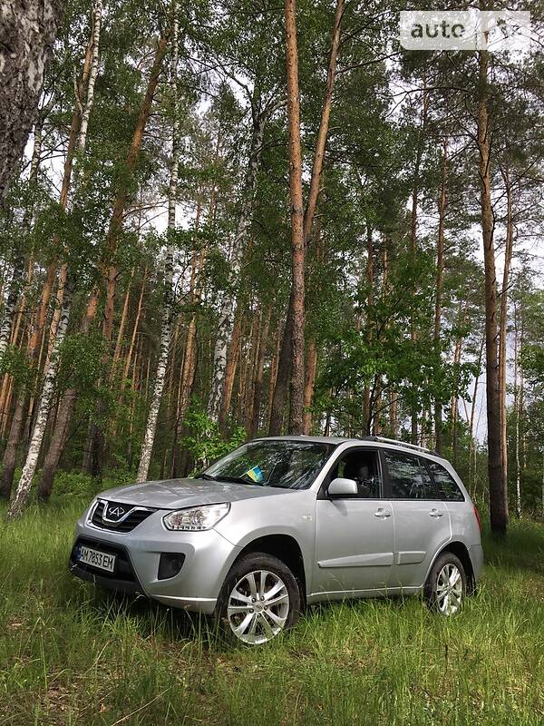 Внедорожник / Кроссовер Chery Tiggo 2014 в Киеве фото 9 Внедорожник / Кроссовер Chery Tiggo 2014 в Киеве