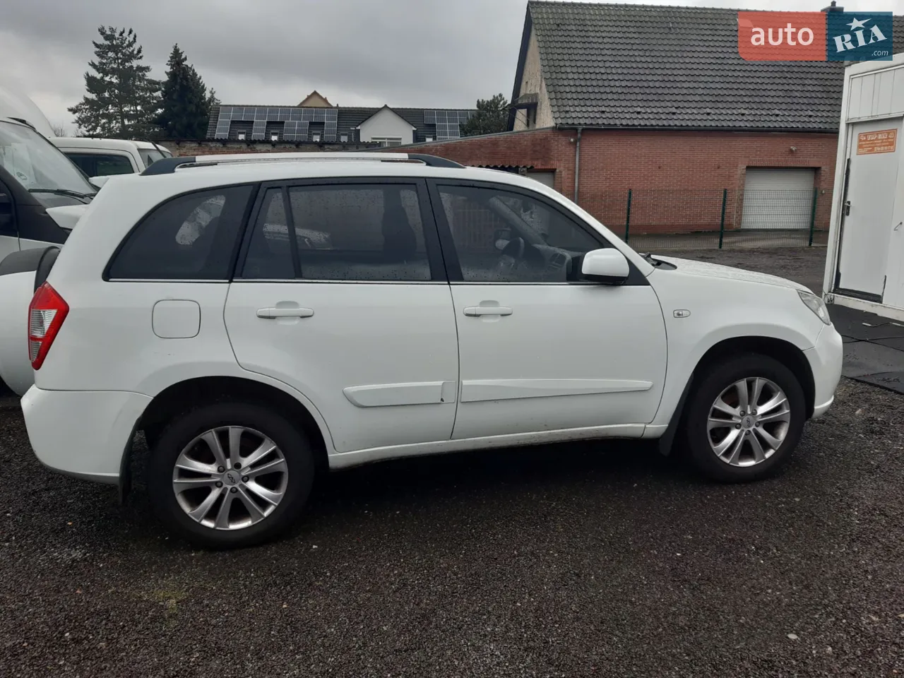 Авто з перших рук, використовувалось акуратно.
Заміна ременя ГРМ та помпи в 2023 році.
Салон в ідеалі, чохли та килимки увесь час експлуатації.
Пробіг оригінальний.
Без ДТП.
Обмін не цікавить.
Торг мінімальний.
Зв'язок через вайбер, телеграм, ватцап.