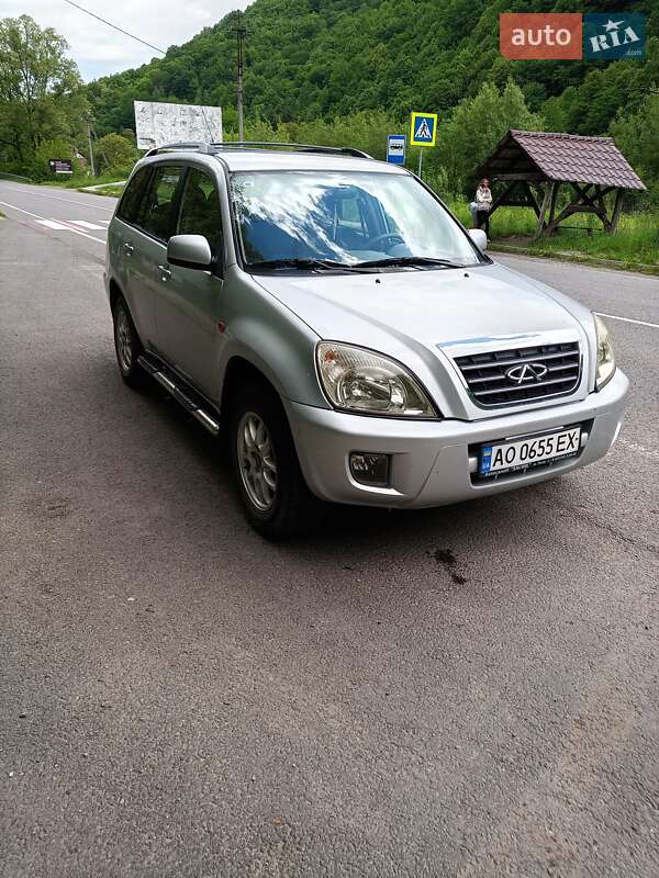 Позашляховик / Кросовер Chery Tiggo 2008 в 