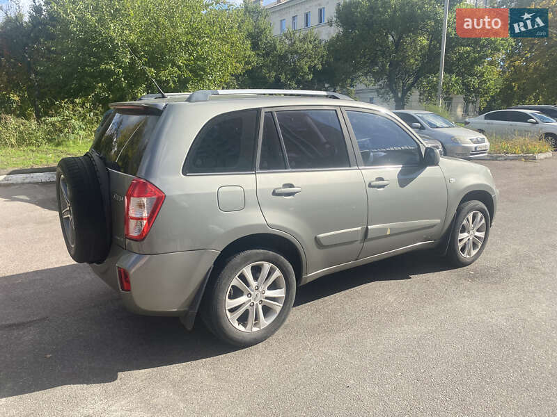 Внедорожник / Кроссовер Chery Tiggo 2014 в 