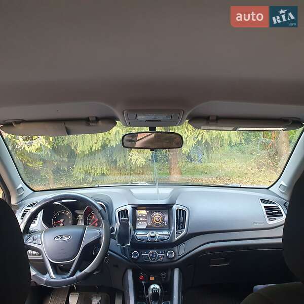 Внедорожник / Кроссовер Chery Tiggo 2016 в Городке