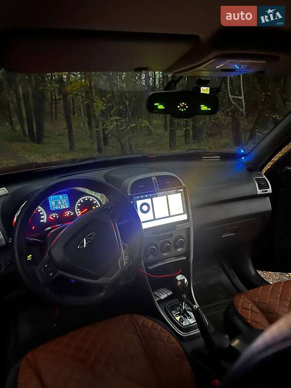 Позашляховик / Кросовер Chery Tiggo 2014 в Києві