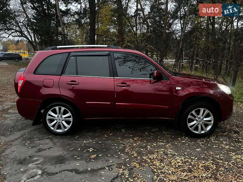 Позашляховик / Кросовер Chery Tiggo 2014 в Києві